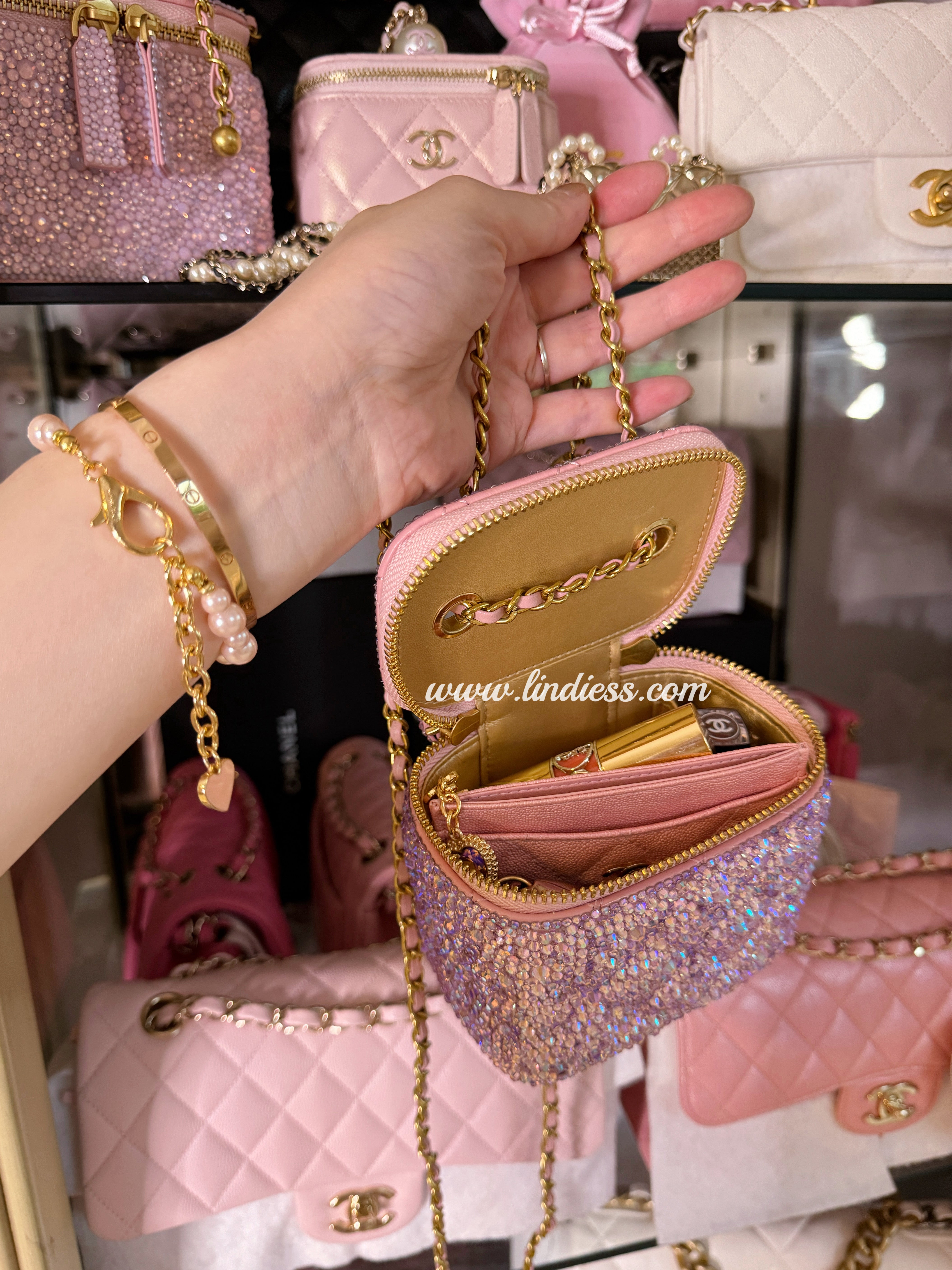 PRINCESS CRYSTAL VANITY CASE | www.lindiess.com