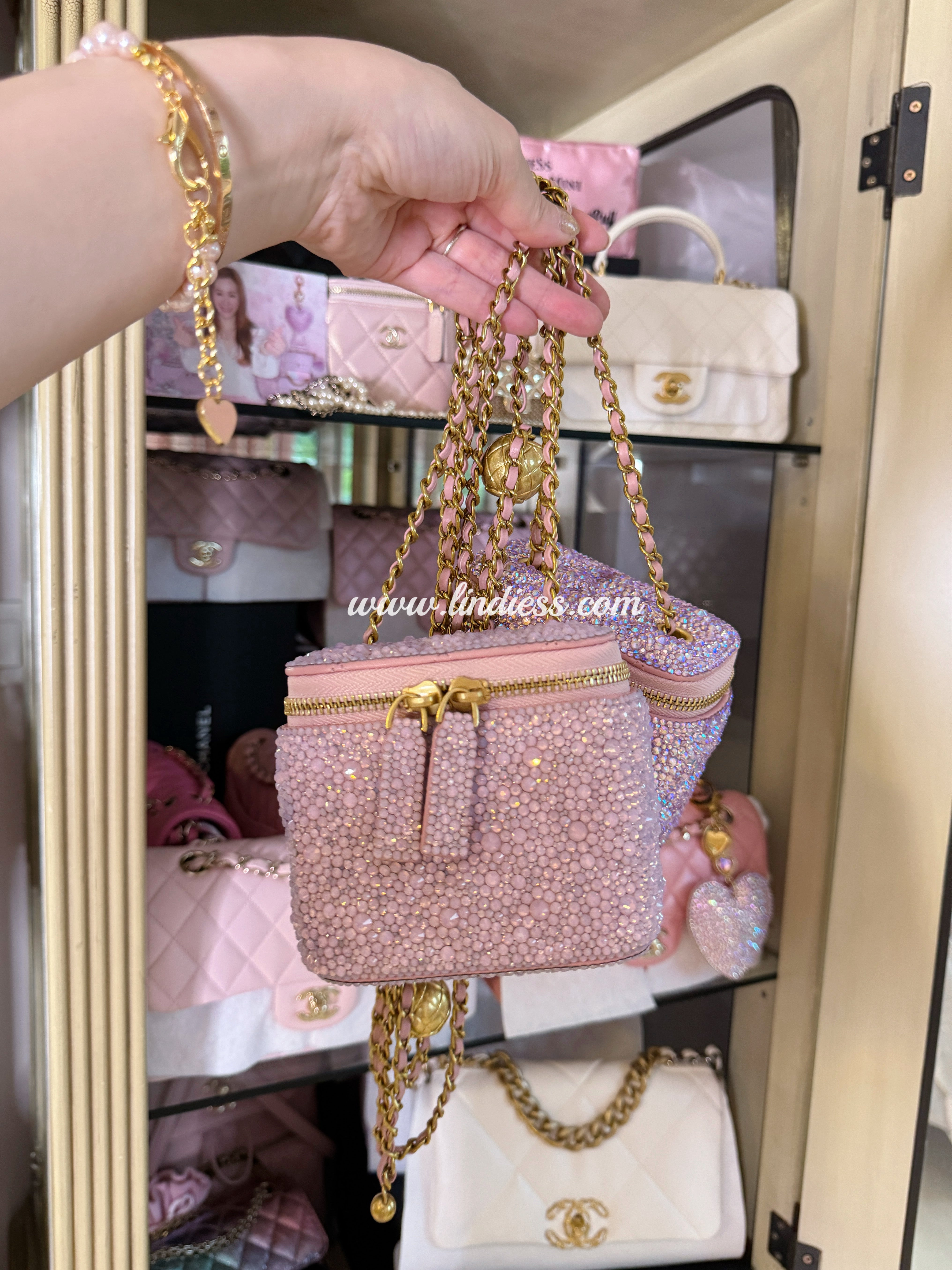 PRINCESS CRYSTAL VANITY CASE | www.lindiess.com
