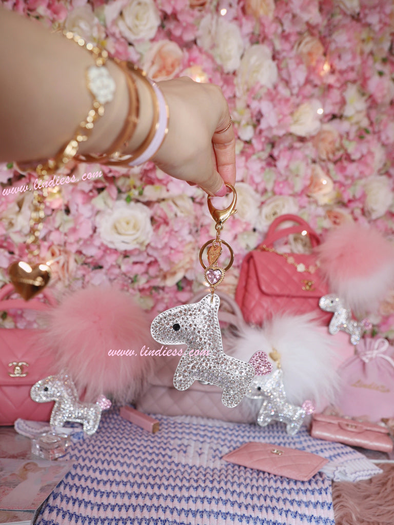 PRINCESS CRYSTAL HORSE POM POM - SNOW WHITE