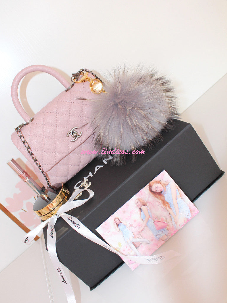 LindieSs Fluffy Fox Monster Pom Pom