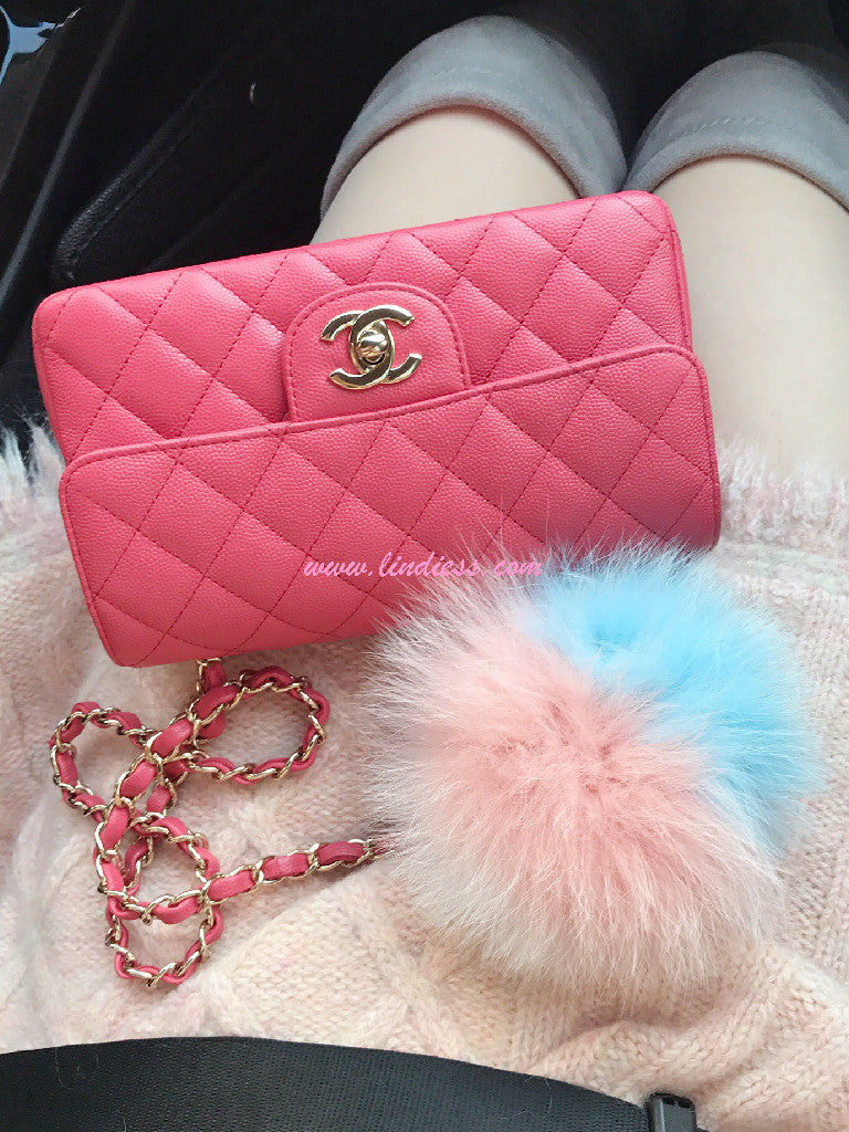 DREAMY TRICOLOR POM POM