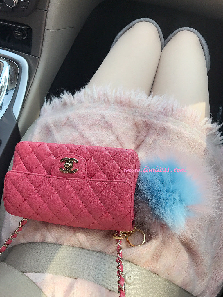 DREAMY TRICOLOR POM POM