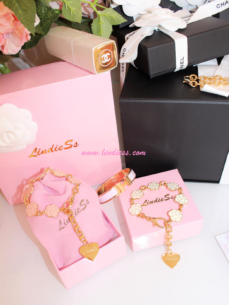 CAMELLIA LOVE BRACELET