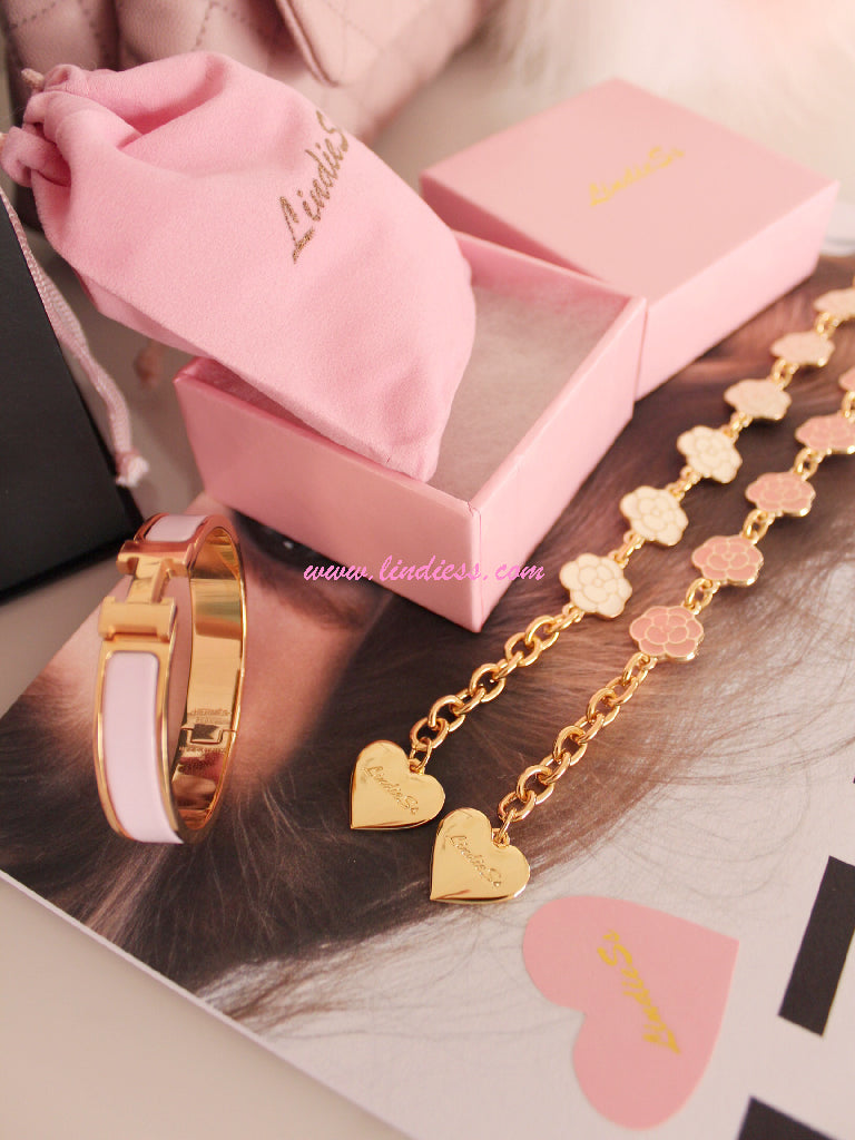 CAMELLIA LOVE BRACELET