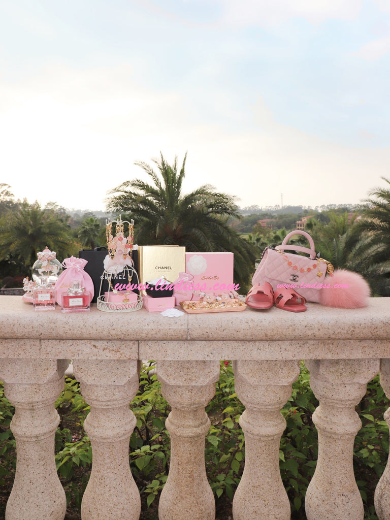 CAMELLIA LOVE BAG CHARM CHAIN