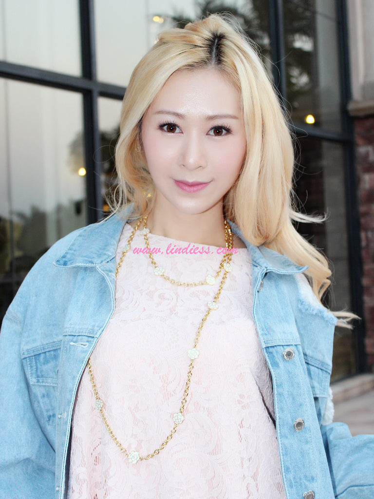 CAMELLIA LOVE NECKLACE