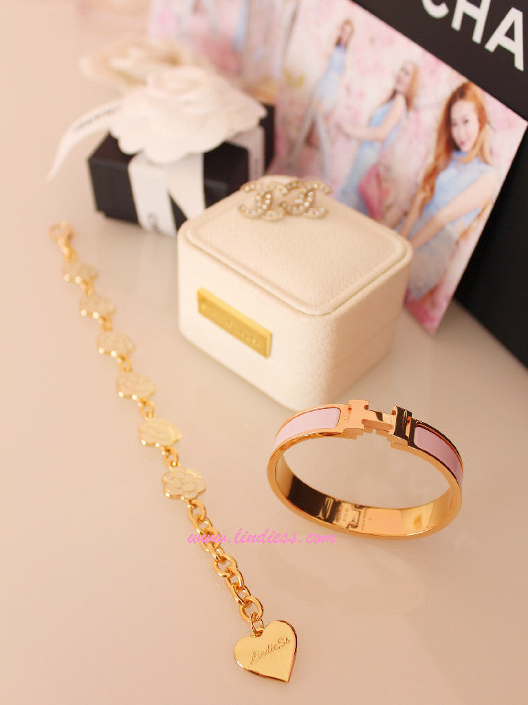 CAMELLIA LOVE BRACELET
