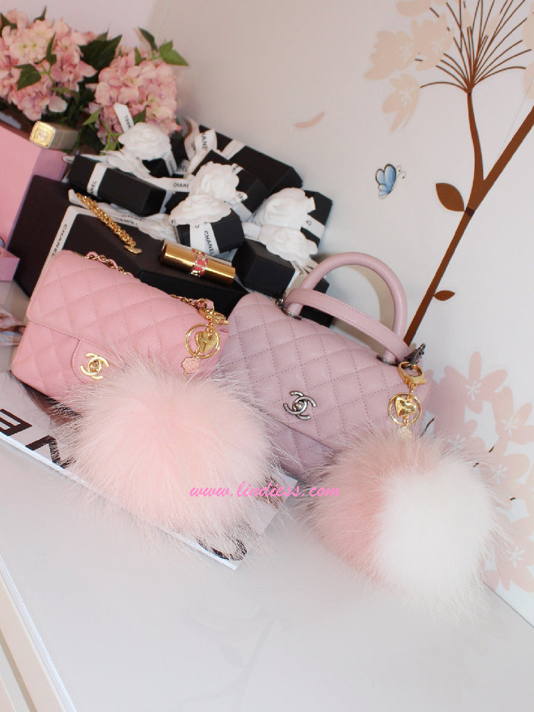 DREAMY CAMELLIA POM POM