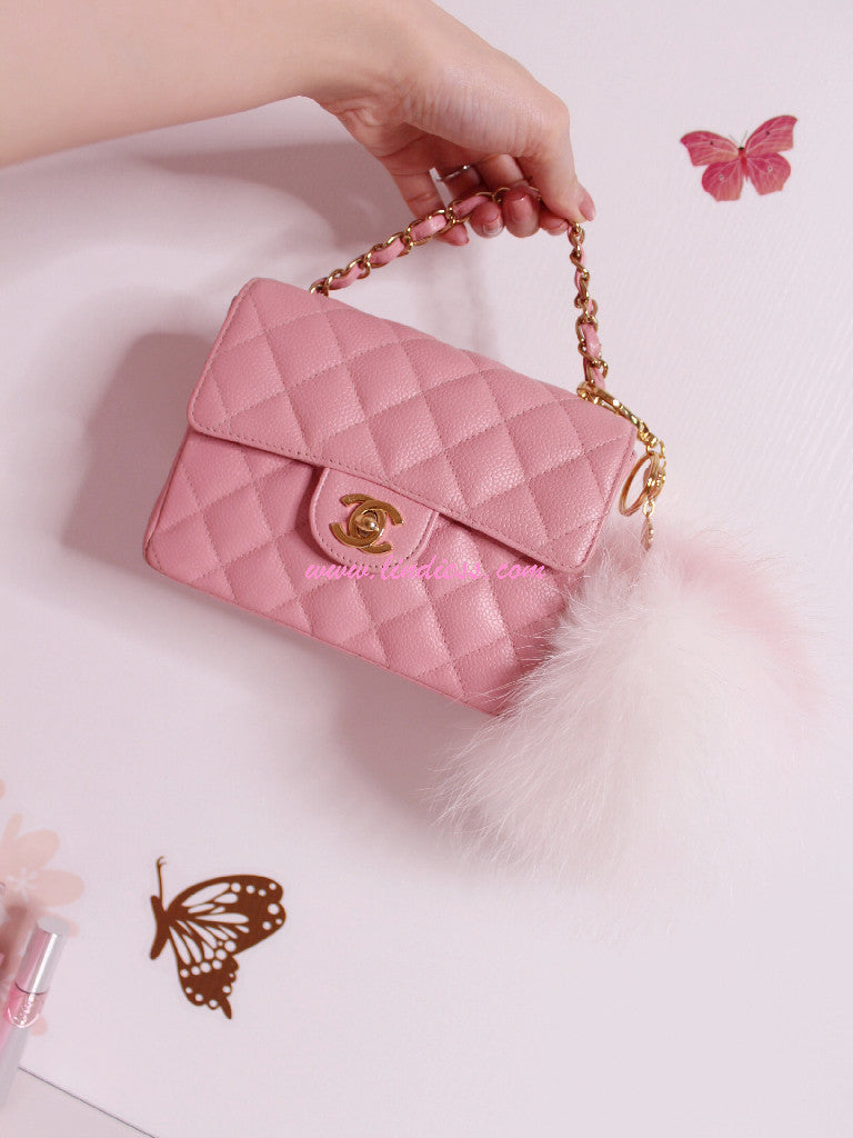 DREAMY CAMELLIA POM POM